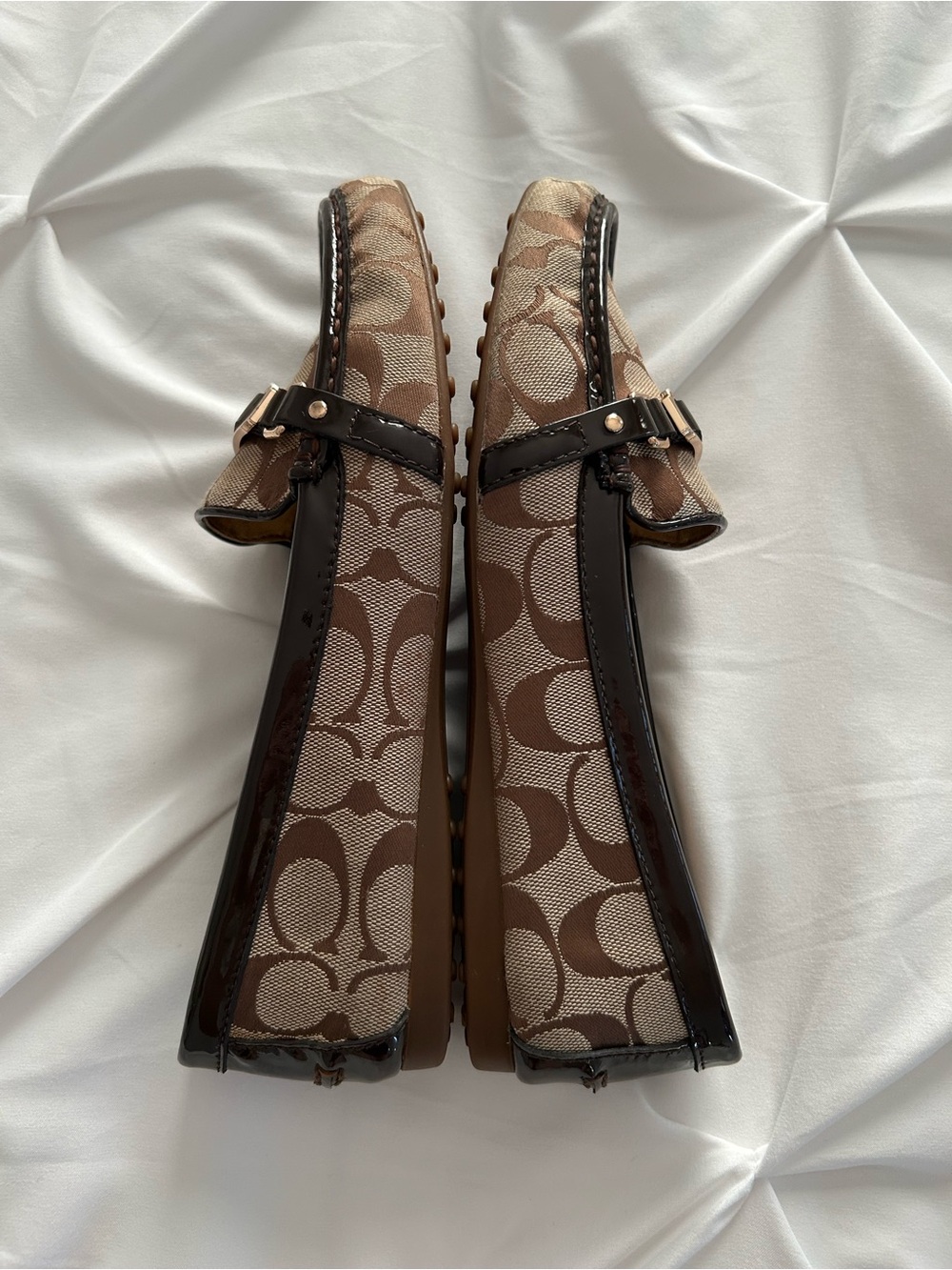 Coach Flynn Women's Signature "C" Loafer Shoes - Khaki/Chestnut - Size 10B - Picture 4 of 8